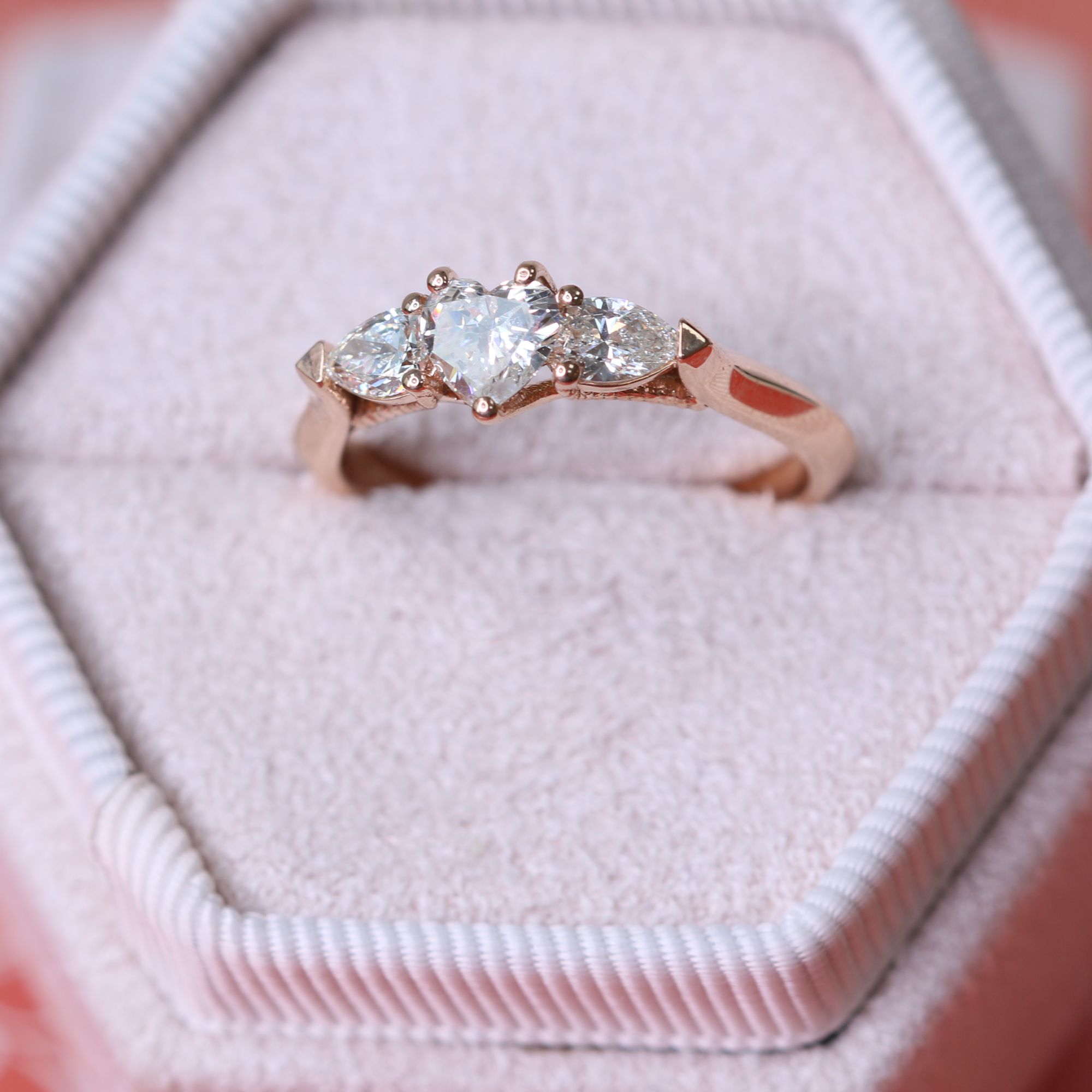 Decorative settings Natural Heart  Diamond Engagement Ring