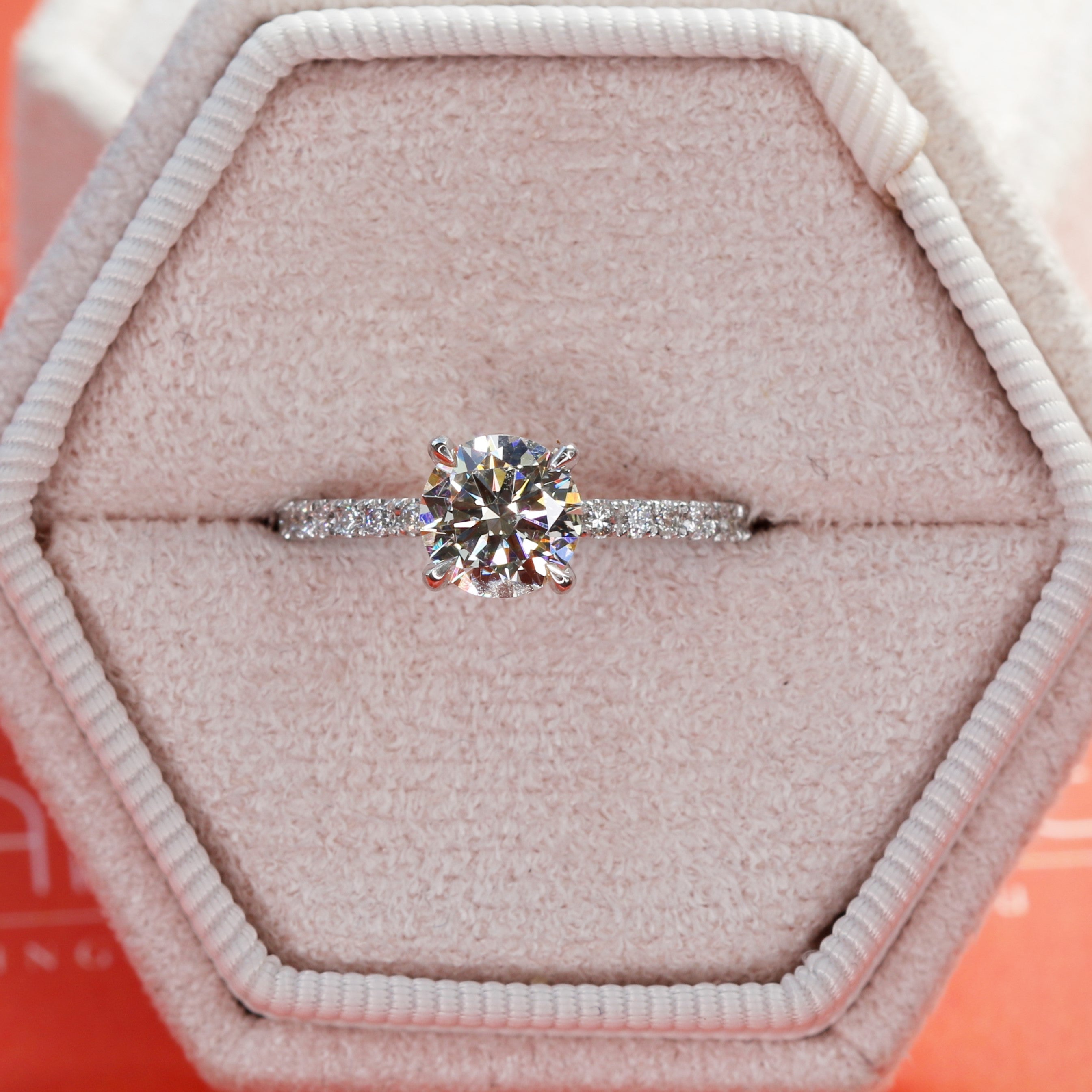 Natural Round Cut Diamond Engagement Ring