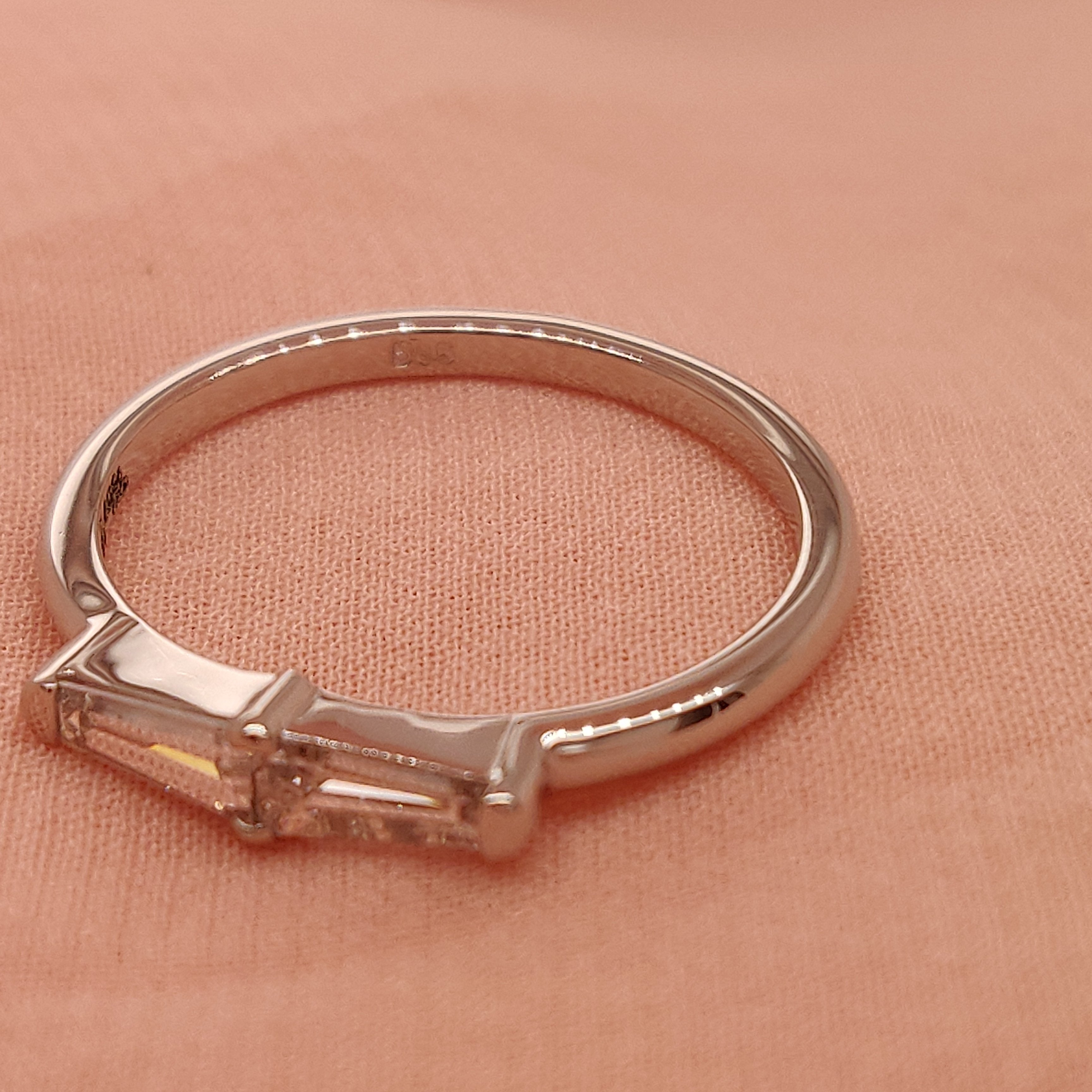 Lampshade - Geometric Natural Tappered cut Diamond Wedding Band